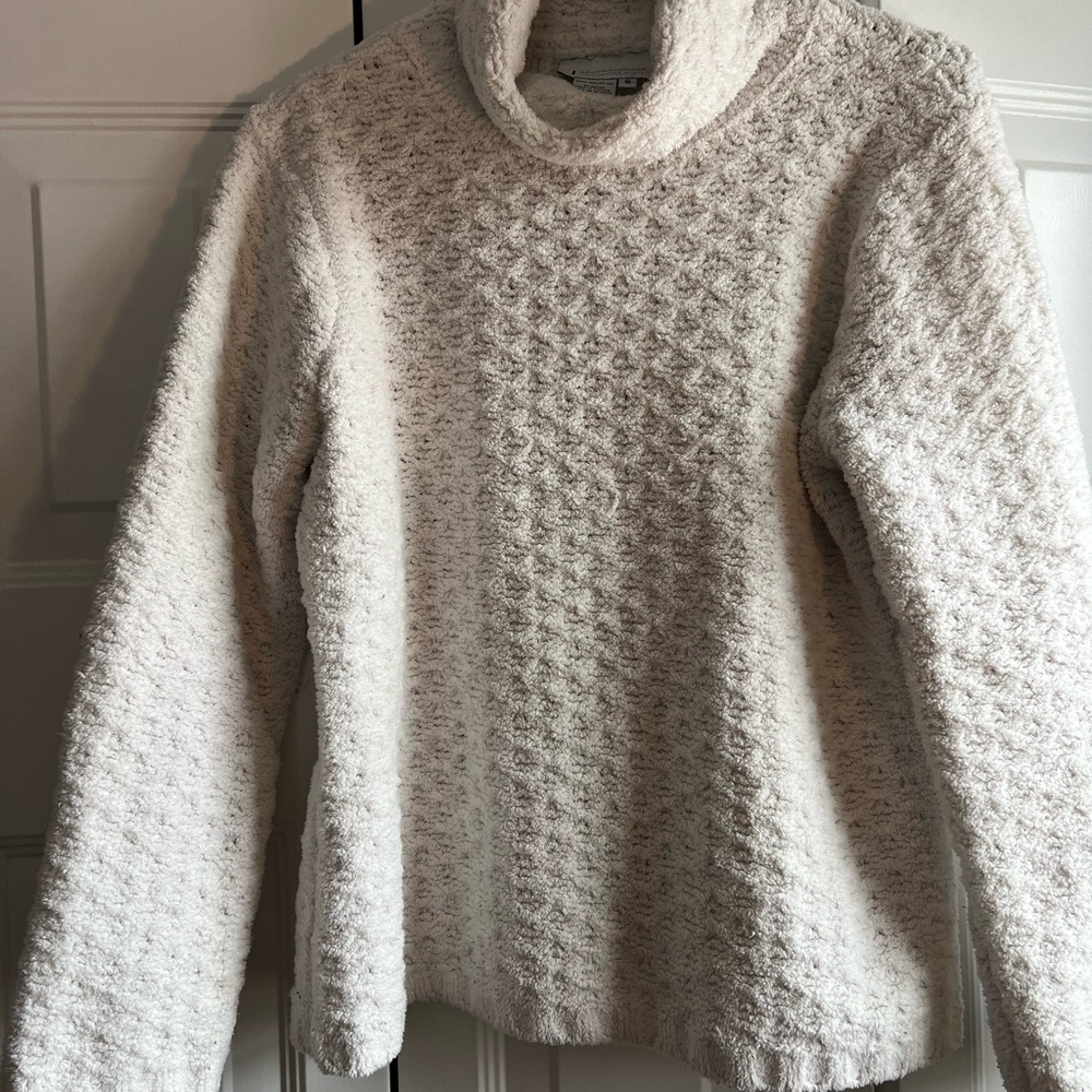 Women’s White Turtleneck Sweater